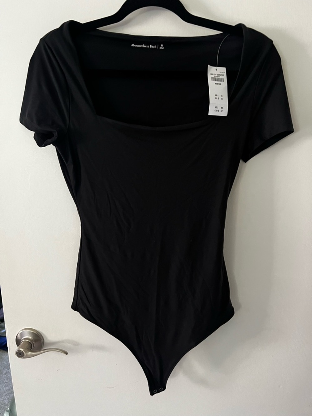 *NWT*Abercrombie & Fitch Black Square-Neck Short-Sleeve Bodysuit Size M - Picture 3 of 8
